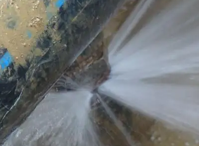 红塔卫生间测漏水施工步骤
